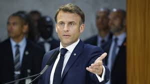 Attentat de Moscou : Emmanuel Macron dénonce des "commentaires baroques et menaçants" des Russes Attentat de Moscou : Emmanuel Macron dénonce des "commentaires baroques et menaçants" des Russes