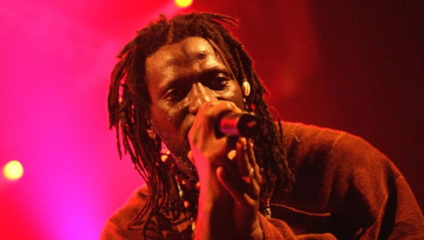 Tiken Jah Fakoly refoulé à son entrée en RDC Tiken Jah Fakoly refoulé à son entrée en RDC