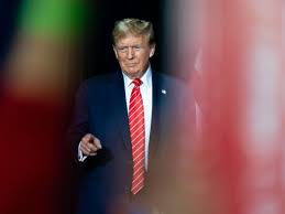 Trump se compare à un "Mandela des temps modernes" Trump se compare à un "Mandela des temps modernes"