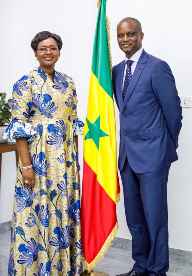 Sénégal: ministres, au nom du père, du fils, du frère... Diomaye Faye continue la tradition de ses prédécesseurs Sénégal: ministres, au nom du père, du fils, du frère... Diomaye Faye continue la tradition de ses prédécesseurs
