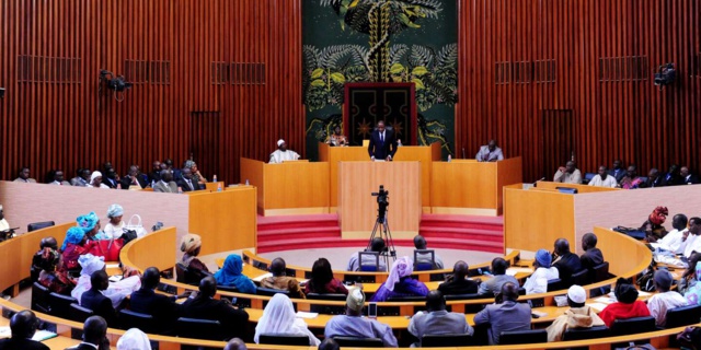 ASSEMBLEE NATIONALE | LES DEPUTES BIRAME SOULEYE DIOP ET ALIOUNE SALL LIBERENT LA PLACE ASSEMBLEE NATIONALE | LES DEPUTES BIRAME SOULEYE DIOP ET ALIOUNE SALL LIBERENT LA PLACE