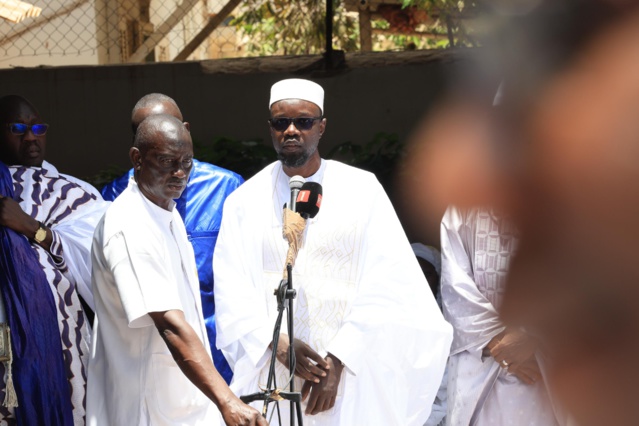 L' ex premier ministre Mohamed  Dione reçoit les éloges de la nation Sénégalaise (IMAGES DE LA LEVÉE DU CORPS)