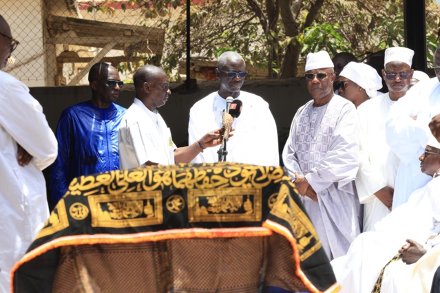 L' ex premier ministre Mohamed  Dione reçoit les éloges de la nation Sénégalaise (IMAGES DE LA LEVÉE DU CORPS)