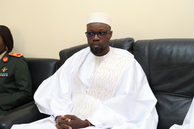 L' ex premier ministre Mohamed  Dione reçoit les éloges de la nation Sénégalaise (IMAGES DE LA LEVÉE DU CORPS)