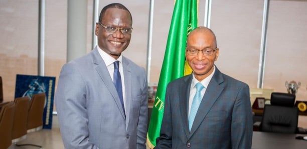 DR ABDOURAHMANE DIOUF PREND L’ENGAGEMENT DE PAYER LES BOURSES A TEMPS DR ABDOURAHMANE DIOUF PREND L’ENGAGEMENT DE PAYER LES BOURSES A TEMPS