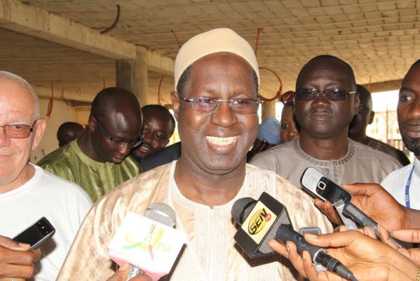 Les images de la visite du Dg de l'ARTP sur le site des deux immeubles encore en chantier Les images de la visite du Dg de l'ARTP sur le site des deux immeubles encore en chantier