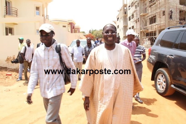 Les images de la visite du Dg de l'ARTP sur le site des deux immeubles encore en chantier Les images de la visite du Dg de l'ARTP sur le site des deux immeubles encore en chantier