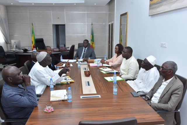 Collectivités territoriales : Les conclusions de la rencontre entre le ministre et les grévistes Collectivités territoriales : Les conclusions de la rencontre entre le ministre et les grévistes