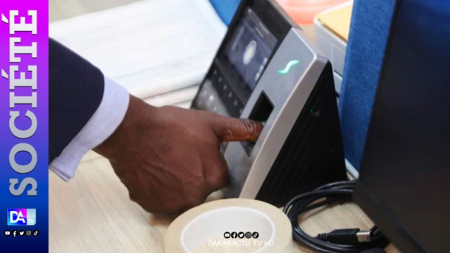 Administration sénégalaise : Le système de pointage et le contrôle des horaires va démarrer à compter de lundi prochain Administration sénégalaise : Le système de pointage et le contrôle des horaires va démarrer à compter de lundi prochain