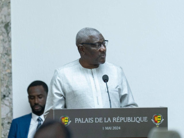 REMISE DES CAHIERS DE DOLÉANCES | LE CHEF DE L’ETAT PRÔNE LA CONCERTATION REMISE DES CAHIERS DE DOLÉANCES | LE CHEF DE L’ETAT PRÔNE LA CONCERTATION