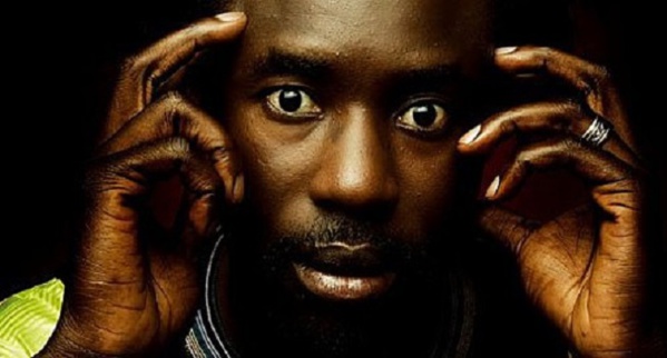 Après la plainte de sa femme, le chanteur traîné en justice pour... abus de confiance Sale temps pour Sidy Samb! Après la plainte de sa femme, le chanteur traîné en justice pour... abus de confiance Sale temps pour Sidy Samb!