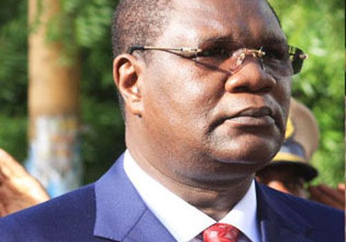 Pour des raisons de santé, Ousmane Ngom bénéficie d’une autorisation de sortie du territoire Pour des raisons de santé, Ousmane Ngom bénéficie d’une autorisation de sortie du territoire