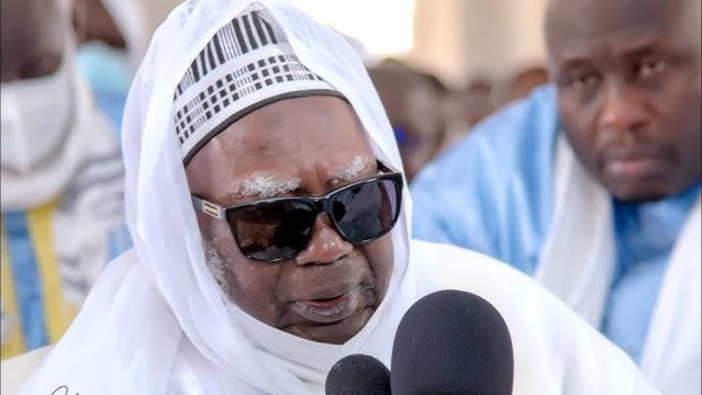 Après un long séjour à Dakar, Serigne Mountakha Mbacké rentre à Touba Après un long séjour à Dakar, Serigne Mountakha Mbacké rentre à Touba