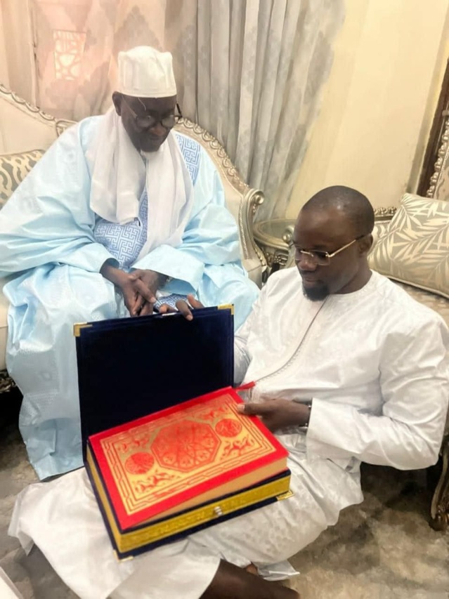 Après ses visites chez Serigne Cheikh Saliou Mbacké, Serigne Habib Sy...Le Pm, Ousmane Sonko, réagit Après ses visites chez Serigne Cheikh Saliou Mbacké, Serigne Habib Sy...Le Pm, Ousmane Sonko, réagit