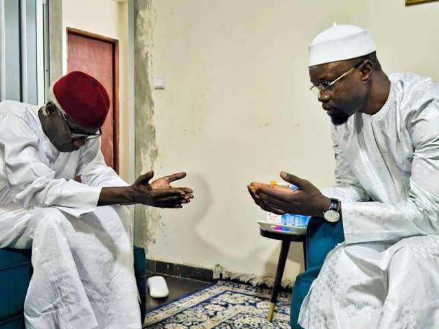 Après ses visites chez Serigne Cheikh Saliou Mbacké, Serigne Habib Sy...Le Pm, Ousmane Sonko, réagit Après ses visites chez Serigne Cheikh Saliou Mbacké, Serigne Habib Sy...Le Pm, Ousmane Sonko, réagit