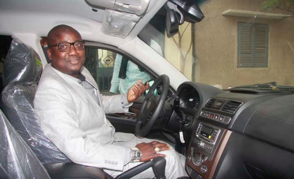 Pourquoi le  Dirpub de l'OBS, Alioune Badara Fall a été gardé à vue