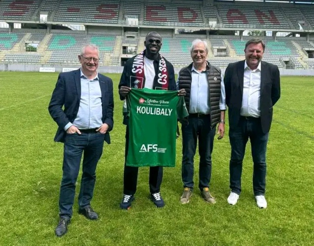 KALIDOU KOULIBALY EST LE NOUVEAU PROPRIÉTAIRE DU CLUB FRANÇAIS CS SEDAN ARDENNES KALIDOU KOULIBALY EST LE NOUVEAU PROPRIÉTAIRE DU CLUB FRANÇAIS CS SEDAN ARDENNES