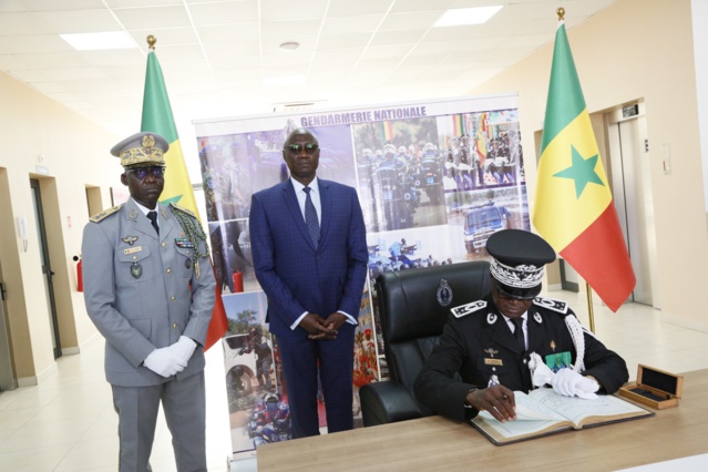 LE NOUVEAU HAUT COMMANDANT DE LA GENDARMERIE INSTALLÉ DANS SES FONCTIONS