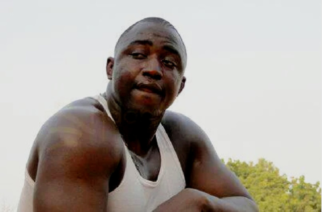 Escroquerie aux visas, ça se complique pour Lac De Guiers 2 : trois nouvelles plaintes déposées après l'annonce de son arrestation Escroquerie aux visas, ça se complique pour Lac De Guiers 2 : trois nouvelles plaintes déposées après l'annonce de son arrestation