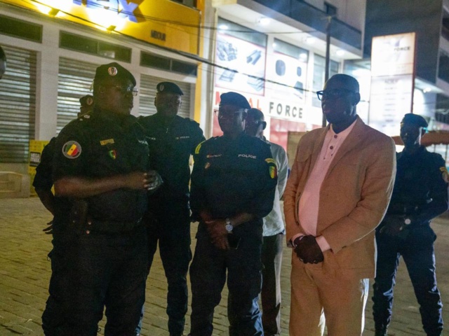 VISITE DU MINISTRE DE L’INTÉRIEUR ET DE LA SÉCURITE PUBLIQUE : UN APERÇU DE THIÈS, SALY ET MBOUR VISITE DU MINISTRE DE L’INTÉRIEUR ET DE LA SÉCURITE PUBLIQUE : UN APERÇU DE THIÈS, SALY ET MBOUR