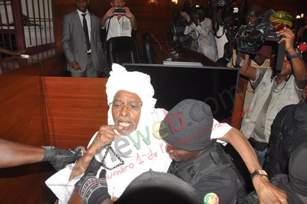 Habre a bien comparu Habre a bien comparu