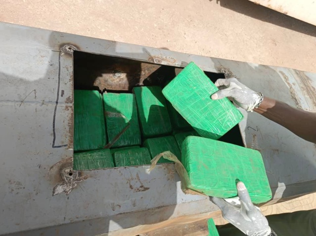 Nouvelle saisie de cocaïne à Koumpentoum: 228 plaquettes de cocaïne découvertes dans un camion d'une contrevaleur de plus de 21 milliards Fcfa Nouvelle saisie de cocaïne à Koumpentoum: 228 plaquettes de cocaïne découvertes dans un camion d'une contrevaleur de plus de 21 milliards Fcfa