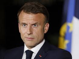 EUROPÉENNES: EMMANUEL MACRON SE DIT "PRÊT À DÉBATTRE MAINTENANT" CONTRE MARINE LE PEN EUROPÉENNES: EMMANUEL MACRON SE DIT "PRÊT À DÉBATTRE MAINTENANT" CONTRE MARINE LE PEN
