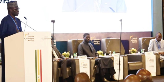 Dialogue national : « Le vaste chantier qui nous attend», (Pr Babacar Guèye, facilitateur ) Dialogue national : « Le vaste chantier qui nous attend», (Pr Babacar Guèye, facilitateur )