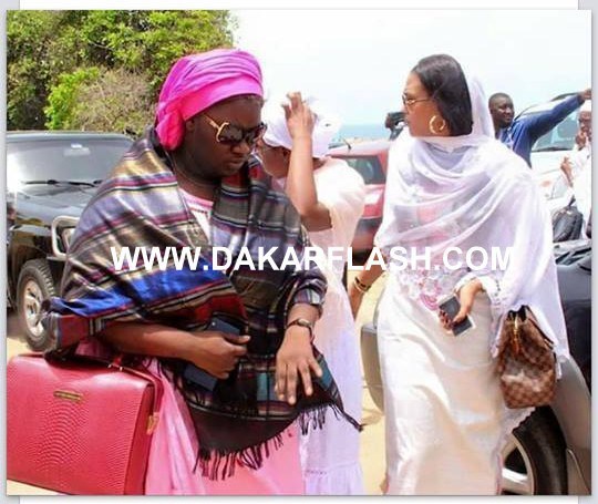 Arret sur image Maniang Kassé à la lever du corps de Maty Mbodj. Arret sur image Maniang Kassé à la lever du corps de Maty Mbodj.