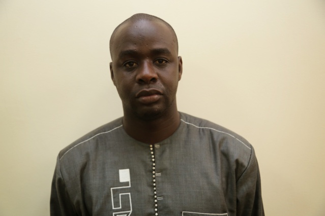 Poursuivi pour escroquerie foncière , ce proche de Macky Sall, Cheikh Mbacké Ndiaye, s'engage à restituer sous huitaine au plaignant la somme de... 18 millions f cfa en jeu Poursuivi pour escroquerie foncière , ce proche de Macky Sall, Cheikh Mbacké Ndiaye, s'engage à restituer sous huitaine au plaignant la somme de... 18 millions f cfa en jeu