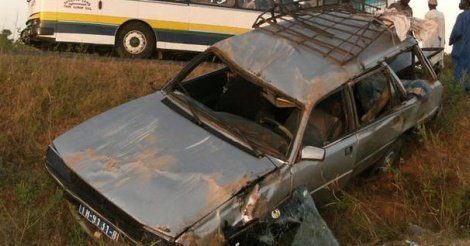 Thiès : Accident entre un camion et un “7 places”, 2 morts Thiès : Accident entre un camion et un “7 places”, 2 morts