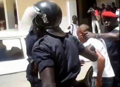 Le Sg adjoint du Meel arrêté par la police suite aux évènements de l'UCAD Le Sg adjoint du Meel arrêté par la police suite aux évènements de l'UCAD