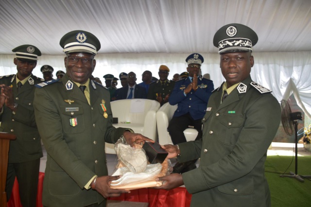 LE NOUVEAU DIRECTEUR GÉNÉRAL DE L’ADMINISTRATION PÉNITENTIAIRE INSTALLÉ DANS SES FONCTIONS LE NOUVEAU DIRECTEUR GÉNÉRAL DE L’ADMINISTRATION PÉNITENTIAIRE INSTALLÉ DANS SES FONCTIONS