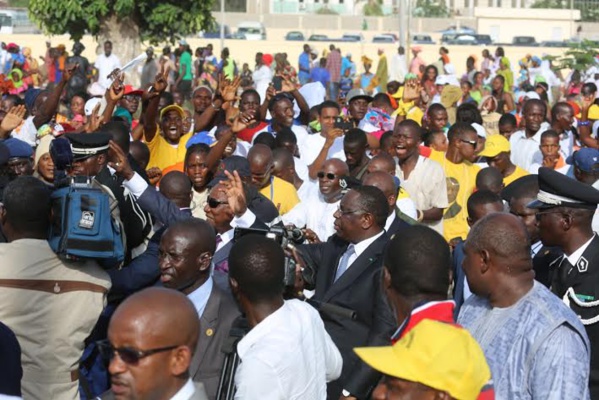Les images exclusives  de l'arrivée du Président Alpha Condé de la Guinée Conackry