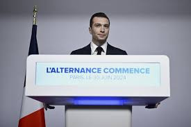 Législatives en France: largement en tête au premier tour, le RN vise désormais la majorité absolue Législatives en France: largement en tête au premier tour, le RN vise désormais la majorité absolue