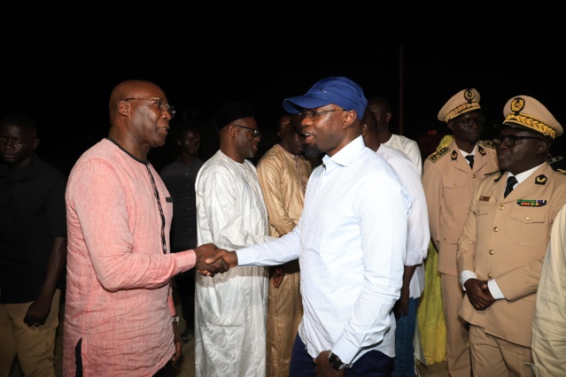 2e édition de la journée nationale "Set-Setal au SÉNÉGAL"- L'arrivée du Premier ministre, Ousmane Sonko, à Saint -Louis (IMAGES EXCLUSIVES DAKARPOSTE) 2e édition de la journée nationale "Set-Setal au SÉNÉGAL"- L'arrivée du Premier ministre, Ousmane Sonko, à Saint -Louis (IMAGES EXCLUSIVES DAKARPOSTE)