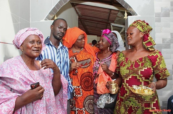 Voici le "tout puissant" Mahecor Diouf, proche de la Première Dame et du Dr Cheikh Kanté! Voici le "tout puissant" Mahecor Diouf, proche de la Première Dame et du Dr Cheikh Kanté!