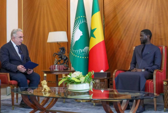 VISITE DE KURT CAMPBELL À DAKAR | RENFORCEMENT DE LA COOPÉRATION ET PROJETS D’INVESTISSEMENT ENTRE LE SÉNÉGAL ET LES ÉTATS-UNIS VISITE DE KURT CAMPBELL À DAKAR | RENFORCEMENT DE LA COOPÉRATION ET PROJETS D’INVESTISSEMENT ENTRE LE SÉNÉGAL ET LES ÉTATS-UNIS