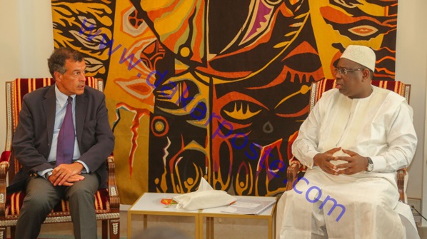 Audience accordée à M. Henri Giscard d'Estaing PDG du Club Med Audience accordée à M. Henri Giscard d'Estaing PDG du Club Med