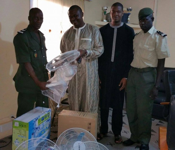 Faisant dans le social pour les enfants détenus, Mohamed Diallo responsable de l'APR, réagit: "Au lieu de discourir à longueur de journée, il faut passer aux actes!" Faisant dans le social pour les enfants détenus, Mohamed Diallo responsable de l'APR, réagit: "Au lieu de discourir à longueur de journée, il faut passer aux actes!"