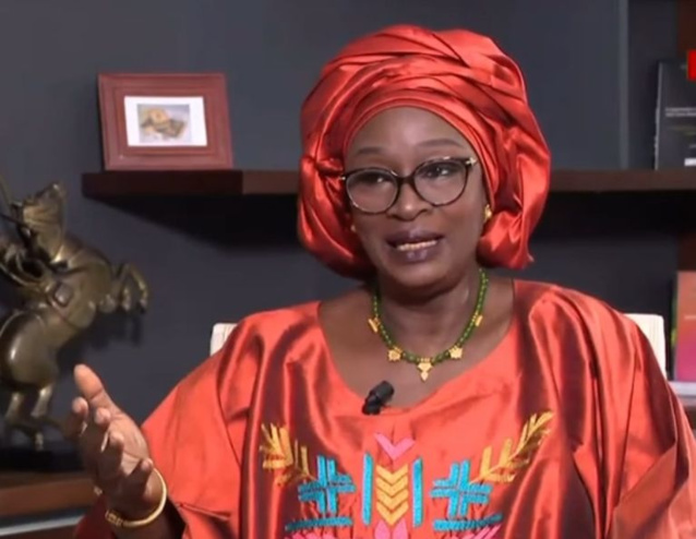 ENTRETIEN AVEC… : YASSINE FALL EXAMINE LES ENJEUX DIPLOMATIQUES, LES REFORMES ET LES DÉFIS DE SON MINISTÈRE ENTRETIEN AVEC… : YASSINE FALL EXAMINE LES ENJEUX DIPLOMATIQUES, LES REFORMES ET LES DÉFIS DE SON MINISTÈRE