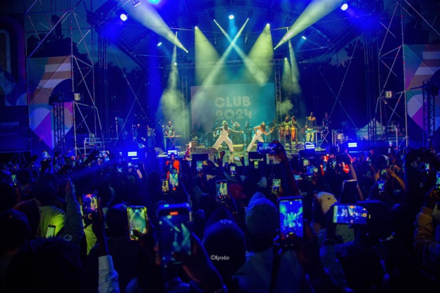 Paris- Wally Seck fait danser les olympiens Paris- Wally Seck fait danser les olympiens