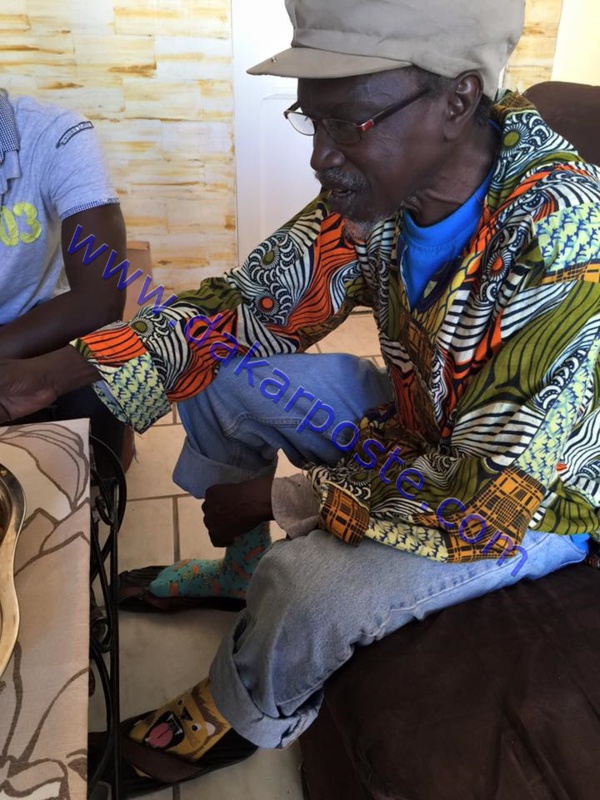 Moussa Ngom avec son ami Fallou Dieng bien portant avant son départ pour Londres Moussa Ngom avec son ami Fallou Dieng bien portant avant son départ pour Londres