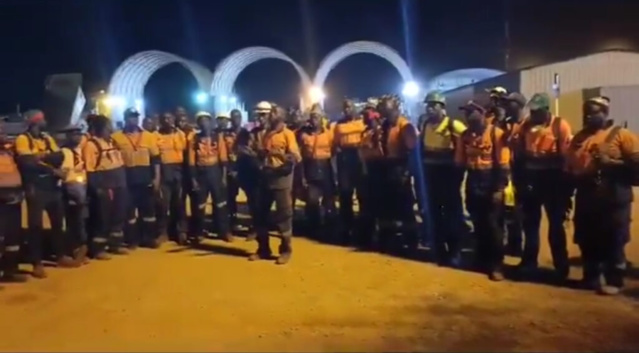 Sabadola Gold Opérations: les employés en grève, la Direction suspend leurs contrats et les expulse de l’usine Sabadola Gold Opérations: les employés en grève, la Direction suspend leurs contrats et les expulse de l’usine