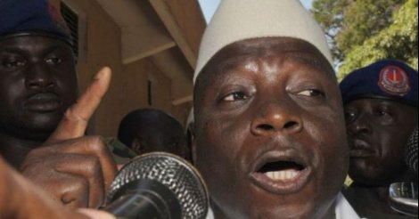 Yaya Jammeh : “Tout gay ou lesbienne pris en Gambie verra son sexe coupé et découpé en morceaux” Yaya Jammeh : “Tout gay ou lesbienne pris en Gambie verra son sexe coupé et découpé en morceaux”