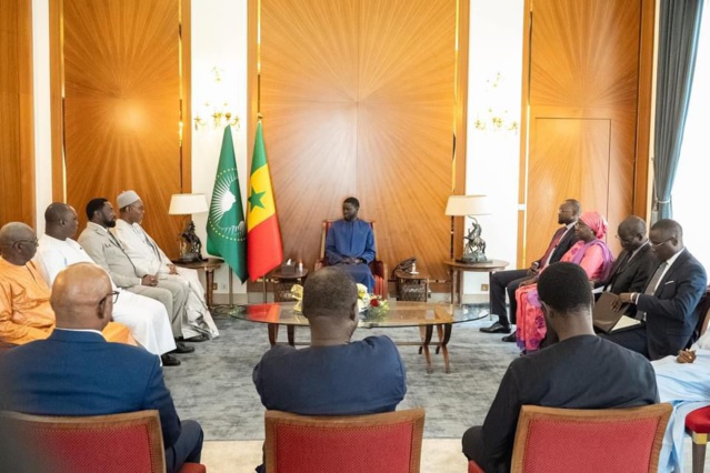 Le vice-président gambien, Mohammed B.S. Jallow reçu cet après-midi par le Président Bassirou Diomaye Faye Le vice-président gambien, Mohammed B.S. Jallow reçu cet après-midi par le Président Bassirou Diomaye Faye