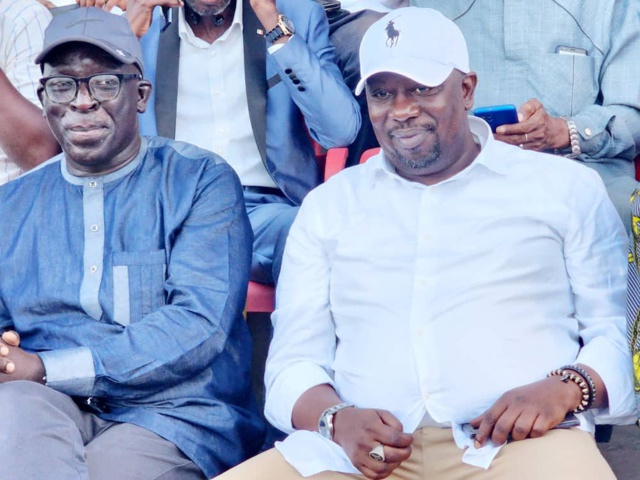 Amadou Niang en blanc Amadou Niang en blanc