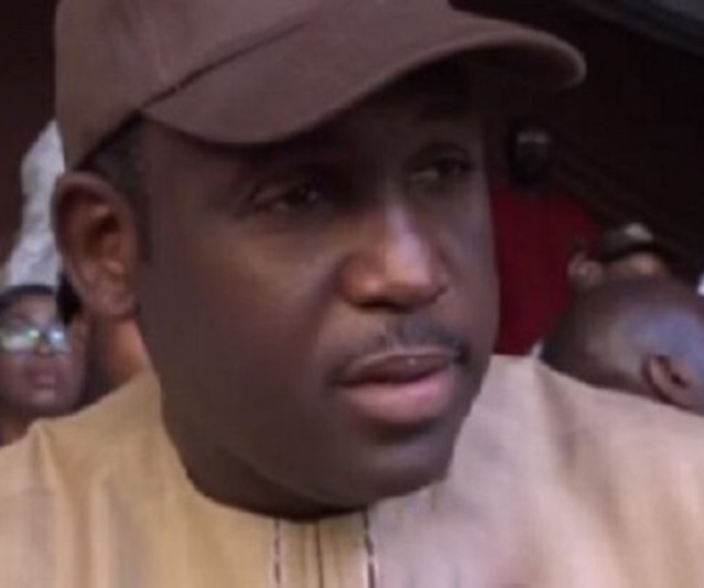 Tombé encore dans la nasse des pandores de la SR pour une vile affaire d'escroquerie foncière, Adama Faye finalement placé en garde à vue Tombé encore dans la nasse des pandores de la SR pour une vile affaire d'escroquerie foncière, Adama Faye finalement placé en garde à vue