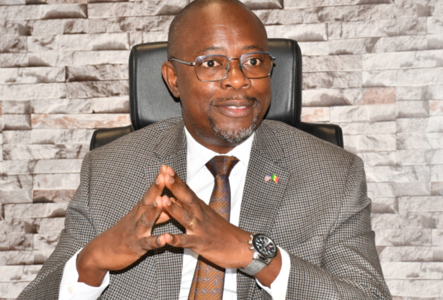 Oumar Diop, directeur général du Millennium challenge account au Sénégal sur le compact d’électricité : « Des entreprises sénégalaises sont largement bénéficiaires des contrats du programme d’électrification du MCA. » Oumar Diop, directeur général du Millennium challenge account au Sénégal sur le compact d’électricité : « Des entreprises sénégalaises sont largement bénéficiaires des contrats du programme d’électrification du MCA. »