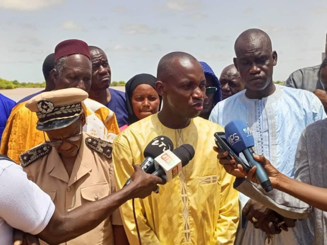 NAUFRAGE À THIOUBALEL NABADJI | UNE DÉLÉGATION MINISTÉRIELLE PRÉSENTE LES CONDOLÉANCES DU GOUVERNEMENT NAUFRAGE À THIOUBALEL NABADJI | UNE DÉLÉGATION MINISTÉRIELLE PRÉSENTE LES CONDOLÉANCES DU GOUVERNEMENT